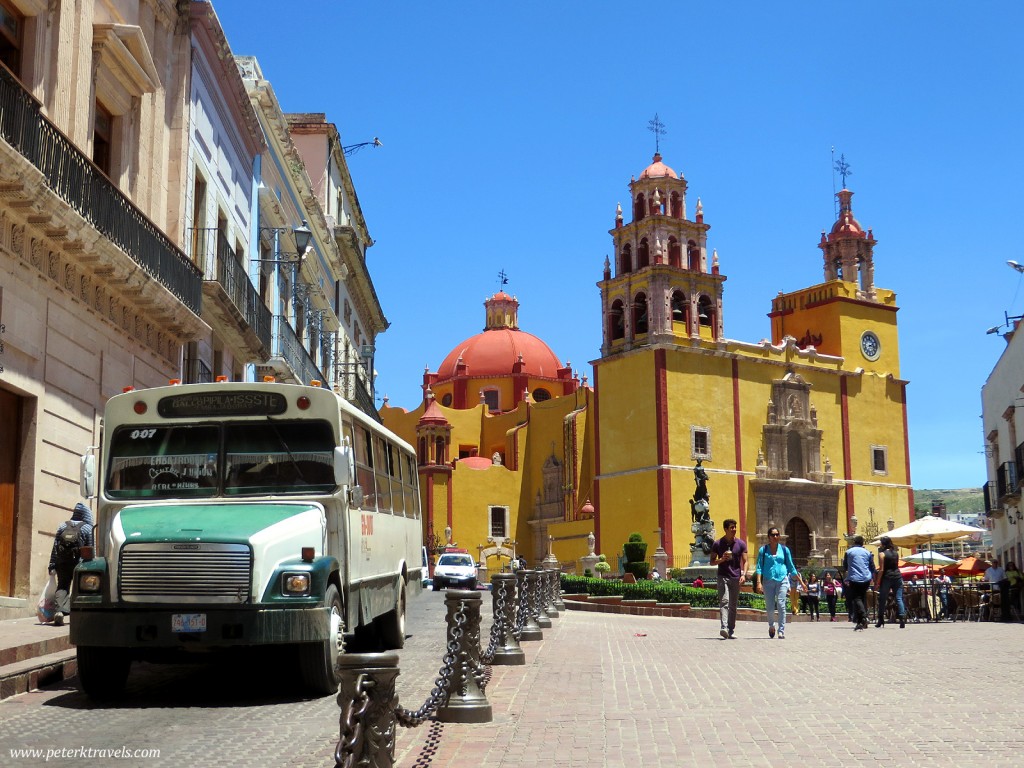 Basilica of Our Lady of Guanajuato and Bus