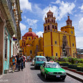 Basilica and Cab, Guanajuato